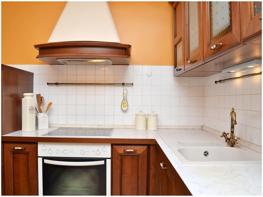 Apartment Laura Podstrana Cameră foto